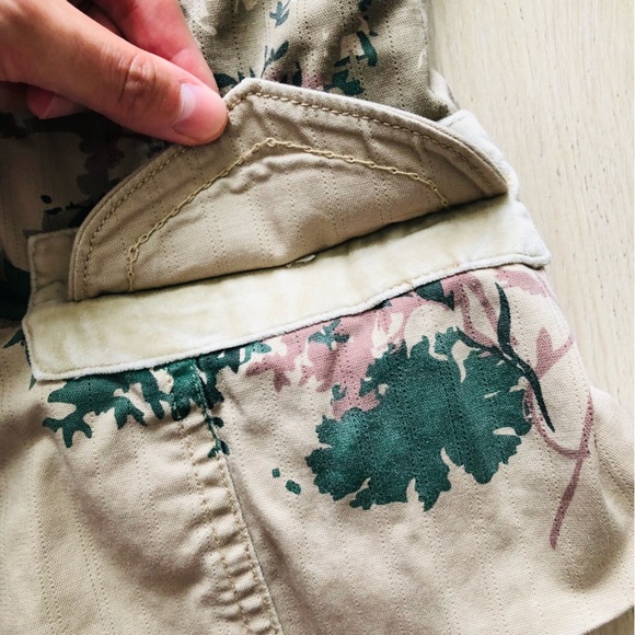 Tristan & Iseut Beige Crochet Detailed Plant Print Jacket - Picture 4 of 11